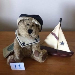 Boyd's bear sailor with boat / Chauncey Fritzbruin